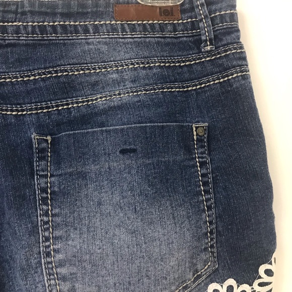 L.E.I Dolly Floral Jean Shorts Sz 9 - Picture 4 of 6